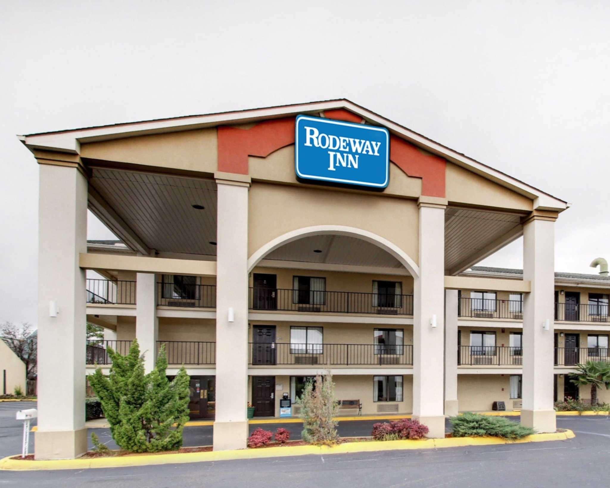 Rodeway Inn North Ridgeland Exterior photo